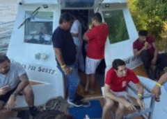 Lancha que saiu de Parintins para Manaus enfrenta pane e passageiros ficam horas à deriva